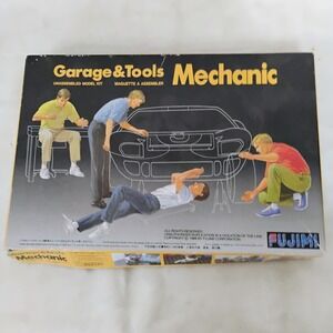 Fujimi 1/24 Garage & Tools Mechanic Model Kit 11003 Figures Vintage 1988 Japan